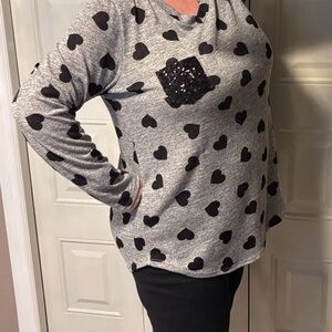 Ladies Grey Heart Patterned Top with Sequin Pocket